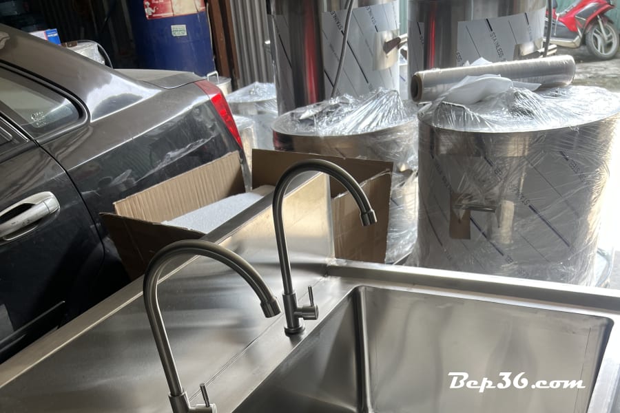 Tủ Nấu Cơm Công Nghiệp Bếp 36 - Giải Pháp Cho Bếp Ăn Hiện Đại